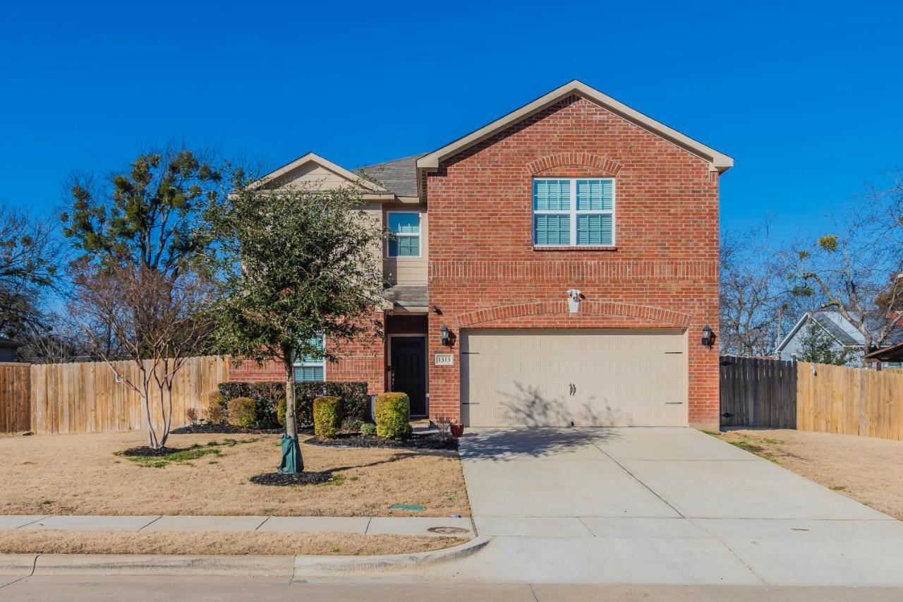 Luxury 5Br Dallas Retreat With Business Amenities - Perfect For Business Travelers, Families & Groups 외부 사진