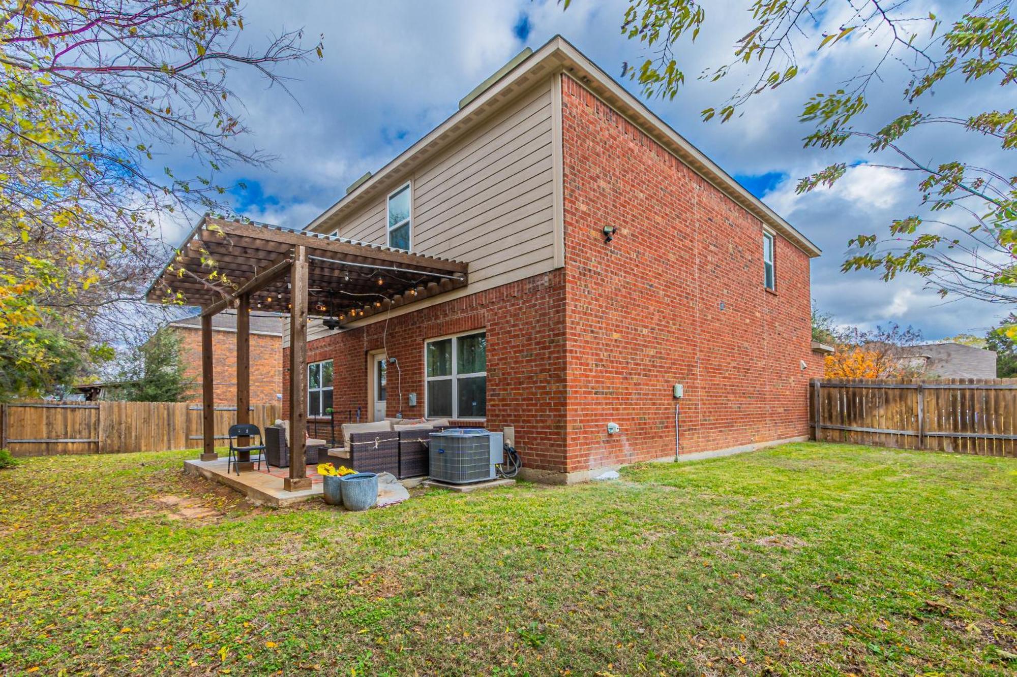 Luxury 5Br Dallas Retreat With Business Amenities - Perfect For Business Travelers, Families & Groups 외부 사진