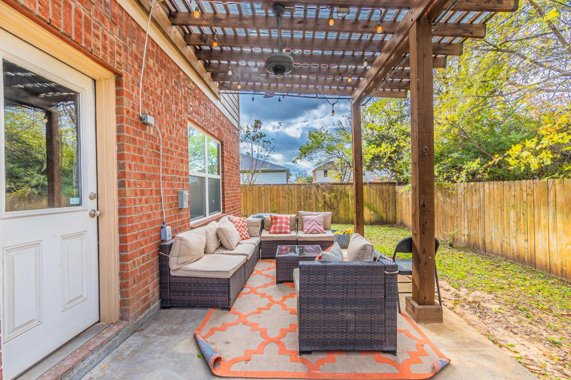 Luxury 5Br Dallas Retreat With Business Amenities - Perfect For Business Travelers, Families & Groups 외부 사진
