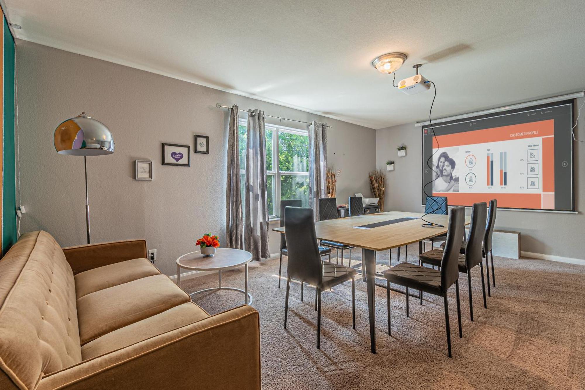 Luxury 5Br Dallas Retreat With Business Amenities - Perfect For Business Travelers, Families & Groups 외부 사진